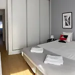 Feel Center 2bd Apartman *