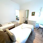 Feel Center 2bd Apartman