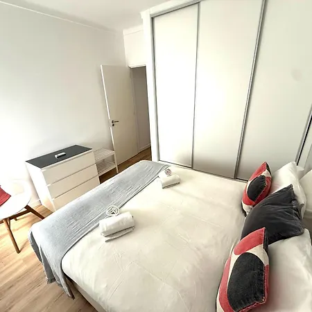 Feel Center 2bd Apartman